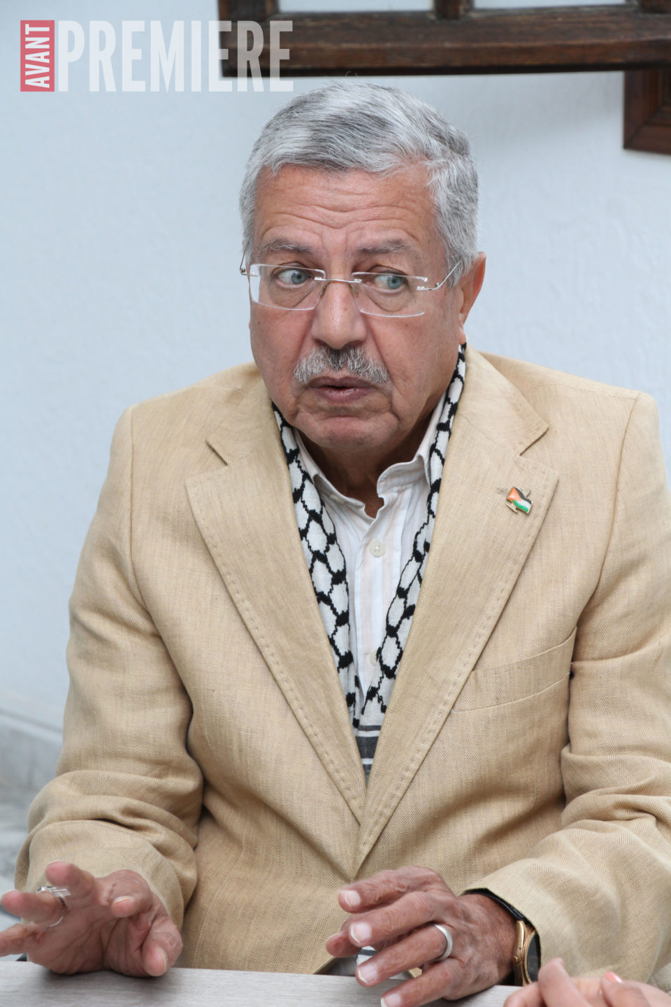طاهر الشيخ كاتب فلسطيني